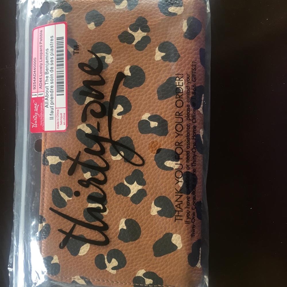 Thirty-One Leopard Wallet
